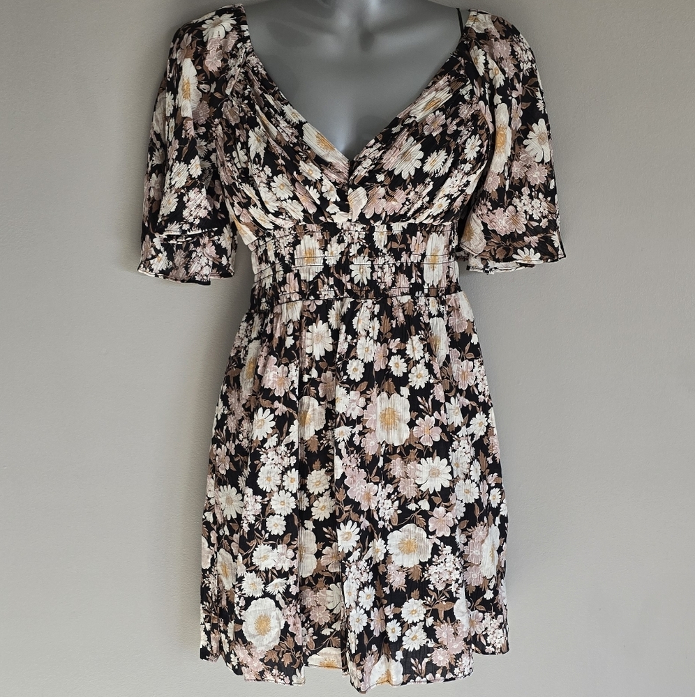 Abercrombie & Fitch Floral Mini Dress in Black and Cream Size Small